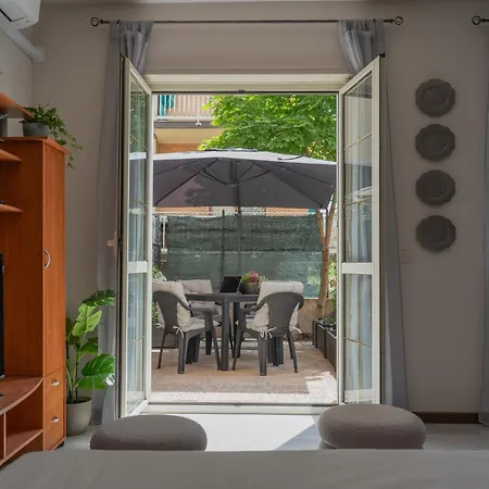 Apartment Borderless - Patio Privato, Netflix E Garage Box *