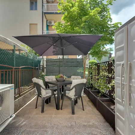 Borderless - Patio Privato, Netflix E Garage Box * Gorizia